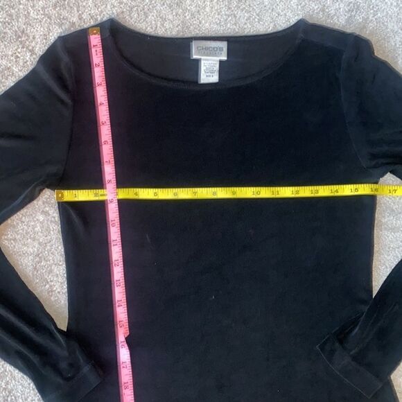 Chicos Travelers A Symmetrical Top! - Picture 7 of 9